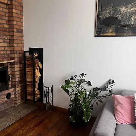 アパート Kapitanski